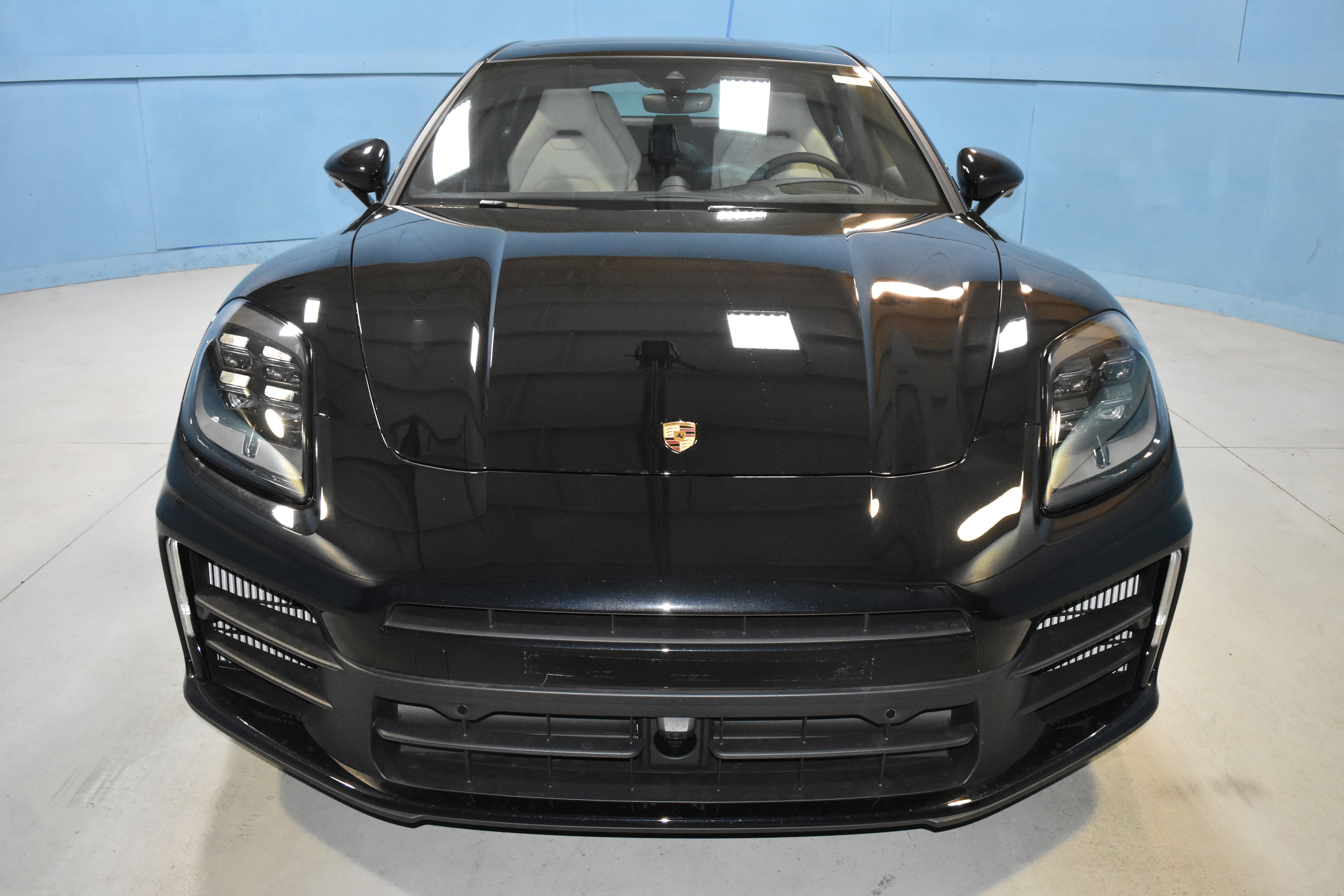 New 2025 Porsche Panamera 4 image 24