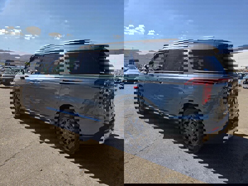 New 2026 Kia Carnival SX image 4