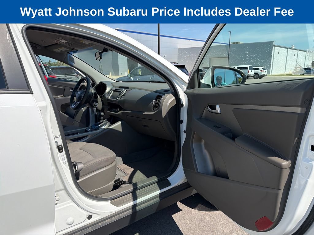 Used 2012 Kia Sportage LX w/ Navigation Pkg AWD/4WD image 40