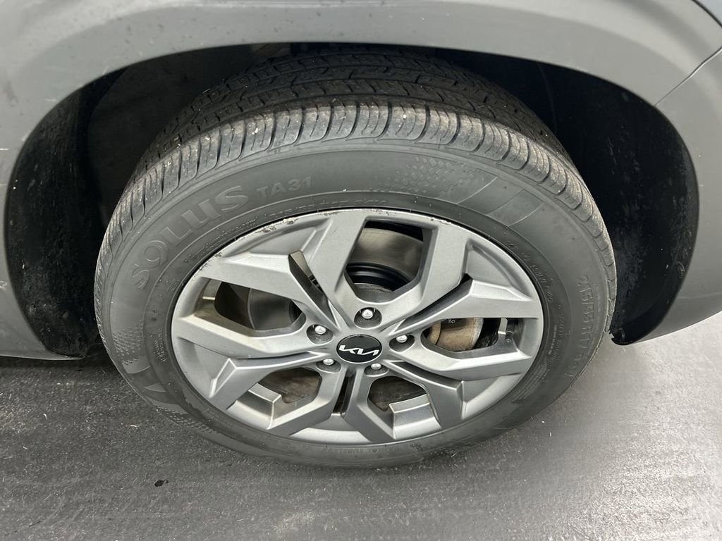 Certified 2024 Kia Seltos S AWD/4WD image 8