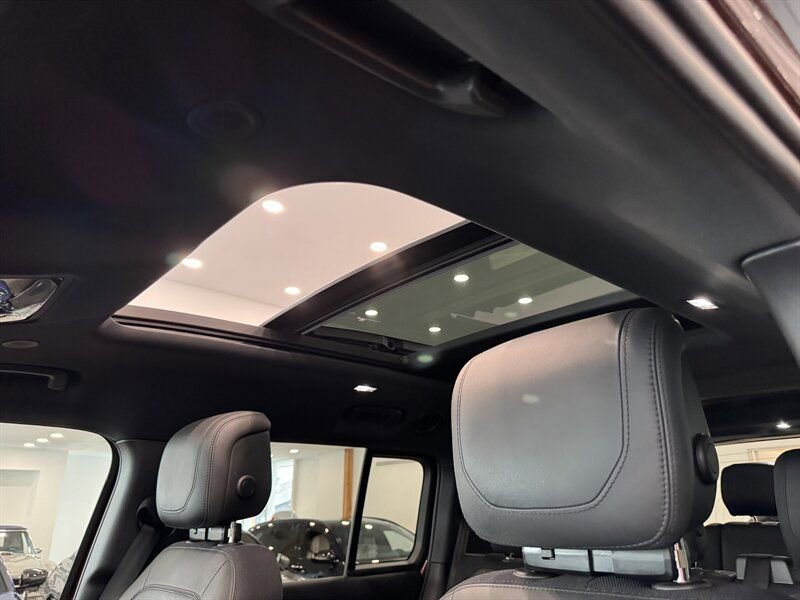 Used 2023 Land Rover Defender 130 X image 44