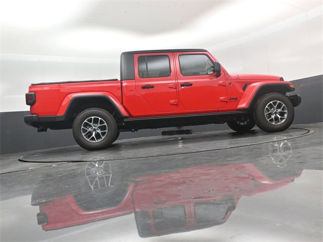 Used 2024 Jeep Gladiator Sport image 37