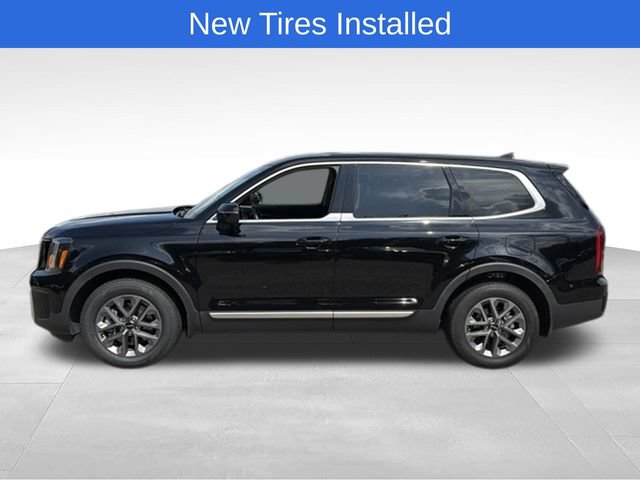 Used 2024 Kia Telluride LX FWD video 2