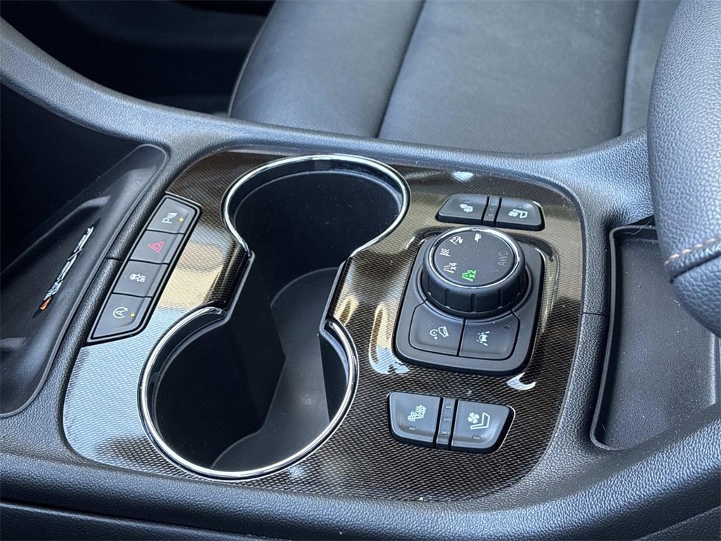 Used 2023 GMC Acadia AT4 w/ Technology Package image 35