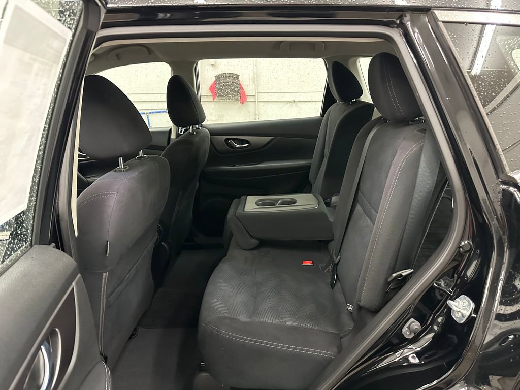 Used 2016 Nissan Rogue S AWD/4WD image 21