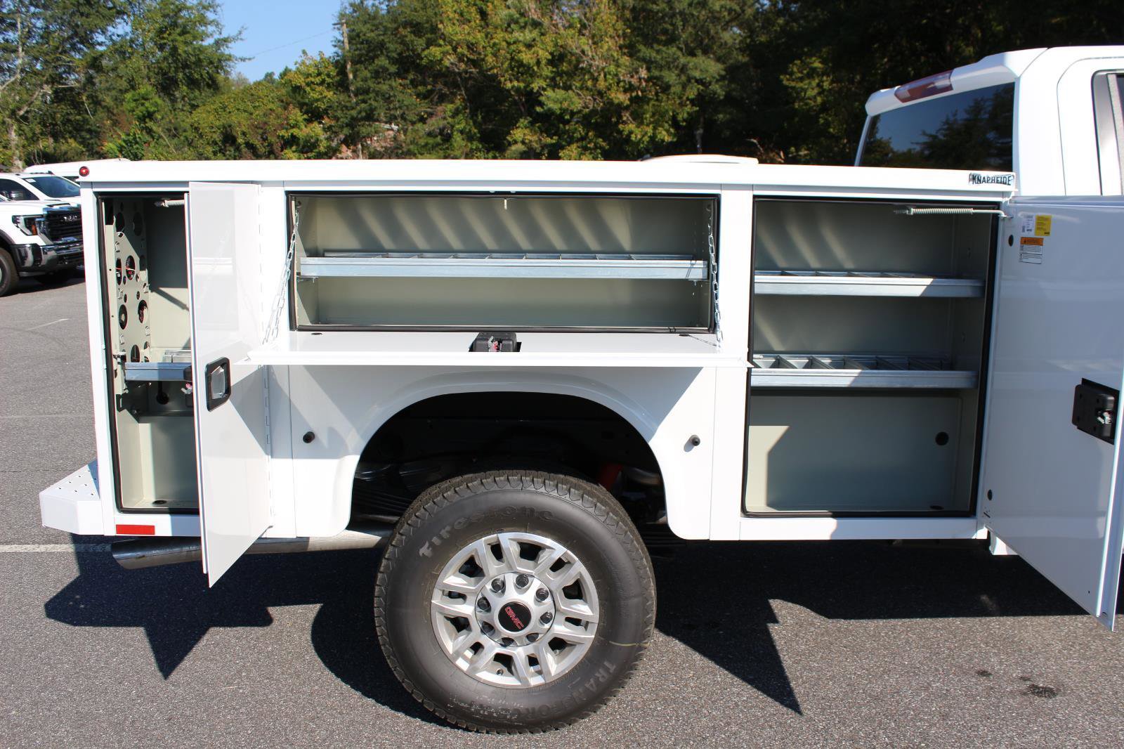 New 2025 GMC Sierra 2500 Pro w/ Convenience Package image 7