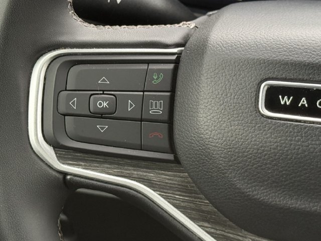 Used 2024 Jeep Wagoneer Series II RWD image 14