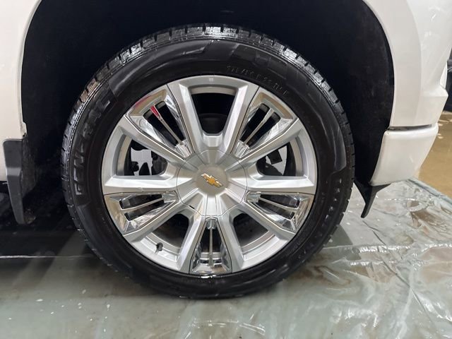 Used 2024 Chevrolet Silverado 1500 High Country w/ High Country Premium Package image 29