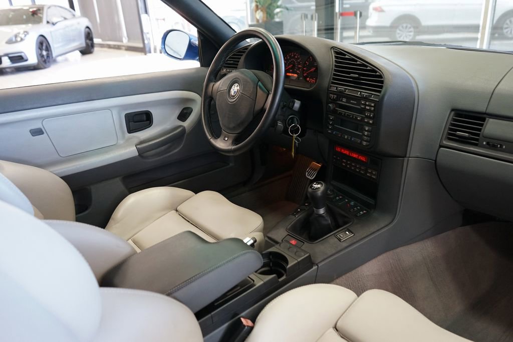 Used 1999 BMW M3 Coupe image 7