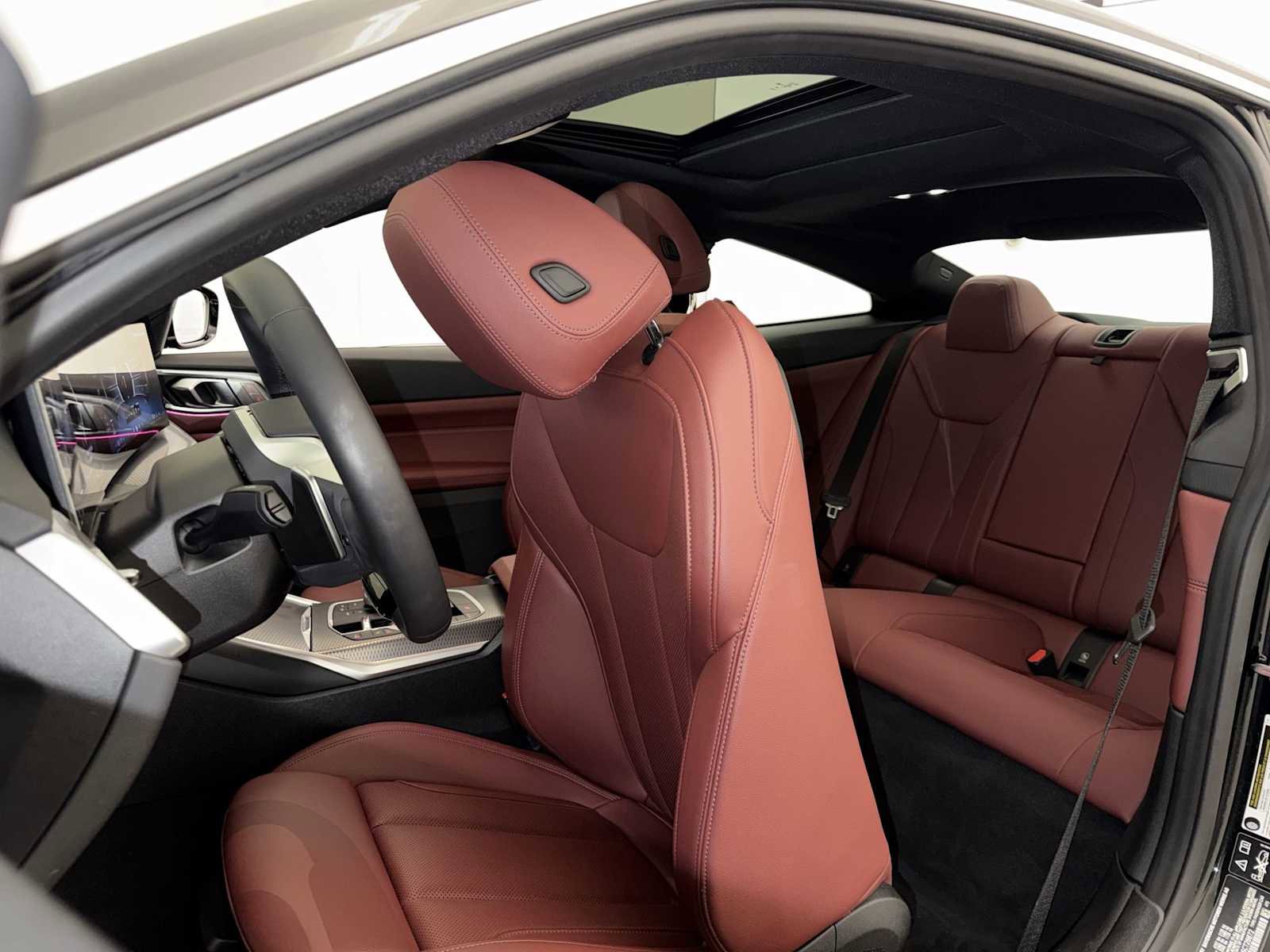 Used 2025 BMW 430i xDrive Coupe w/ Convenience Package image 21