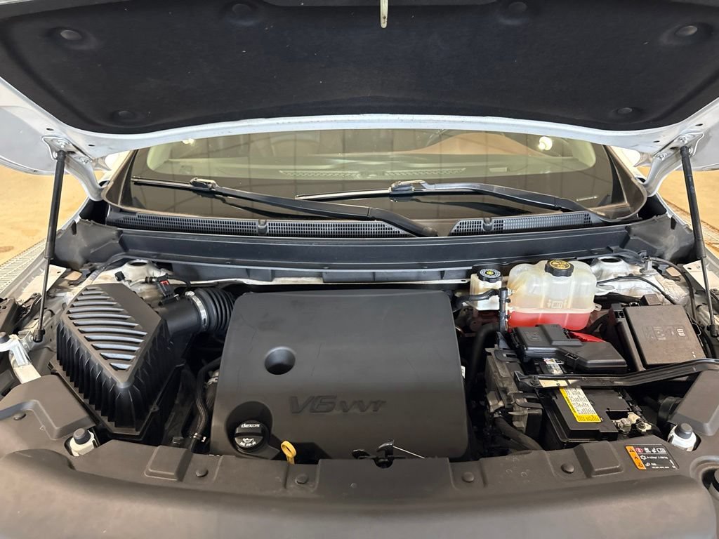 Used 2018 Buick Enclave Avenir w/ Avenir Technology Package AWD/4WD image 11