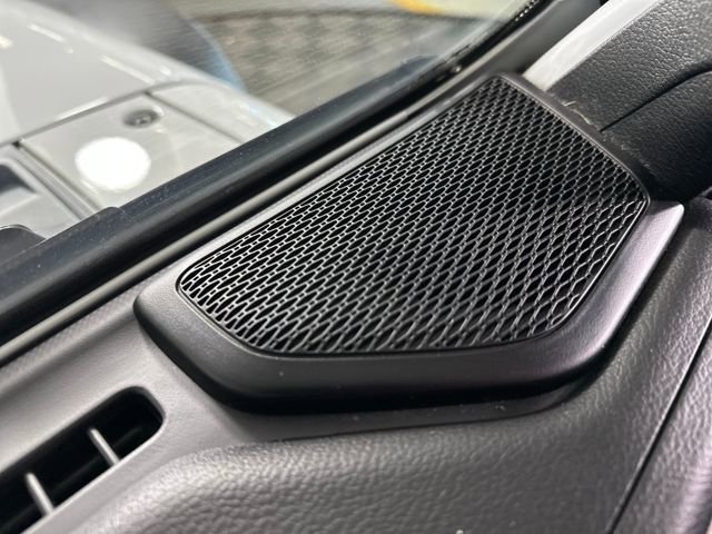 Used 2022 Jeep Wrangler Unlimited Rubicon 4xe w/ Dual Top Group image 30