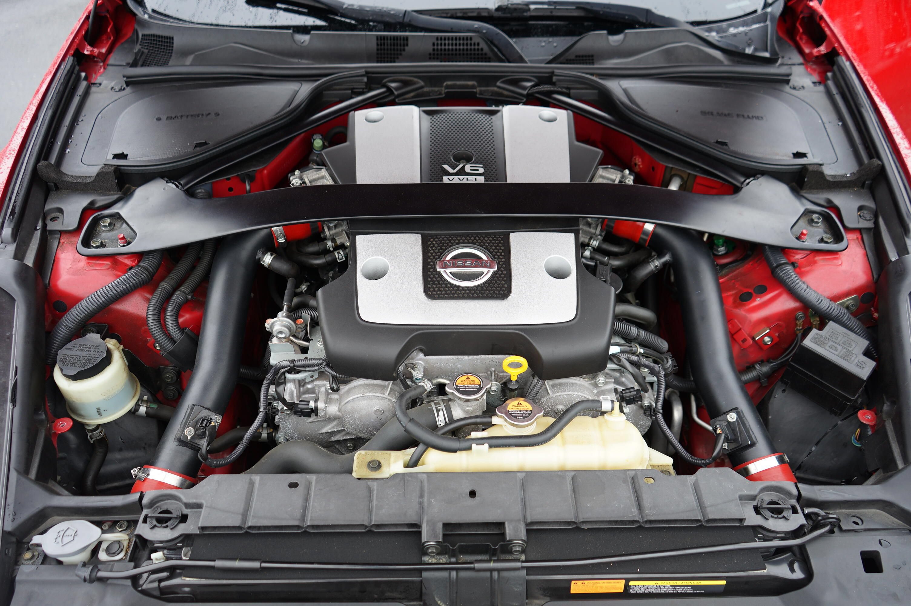 Used 2016 Nissan 370Z Coupe RWD image 12