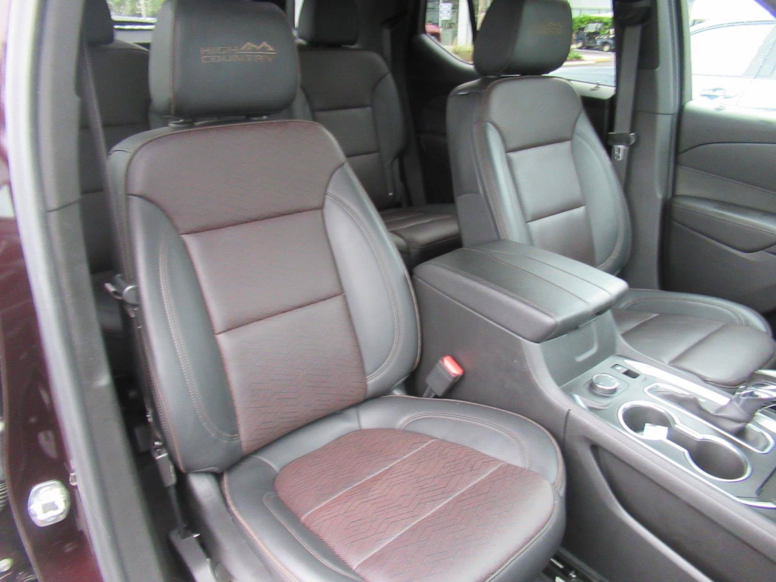 Used 2022 Chevrolet Traverse High Country FWD image 10
