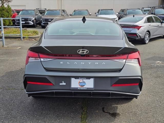 New 2026 Hyundai Elantra SE FWD image 6