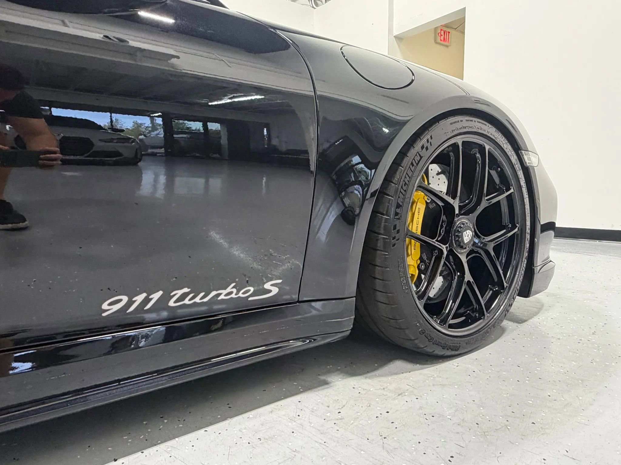 Used 2017 Porsche 911 Turbo S image 11