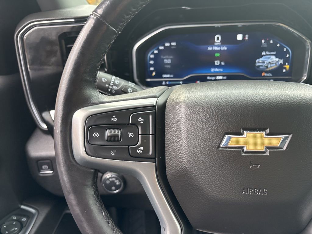 Used 2022 Chevrolet Silverado 1500 LT AWD/4WD image 9