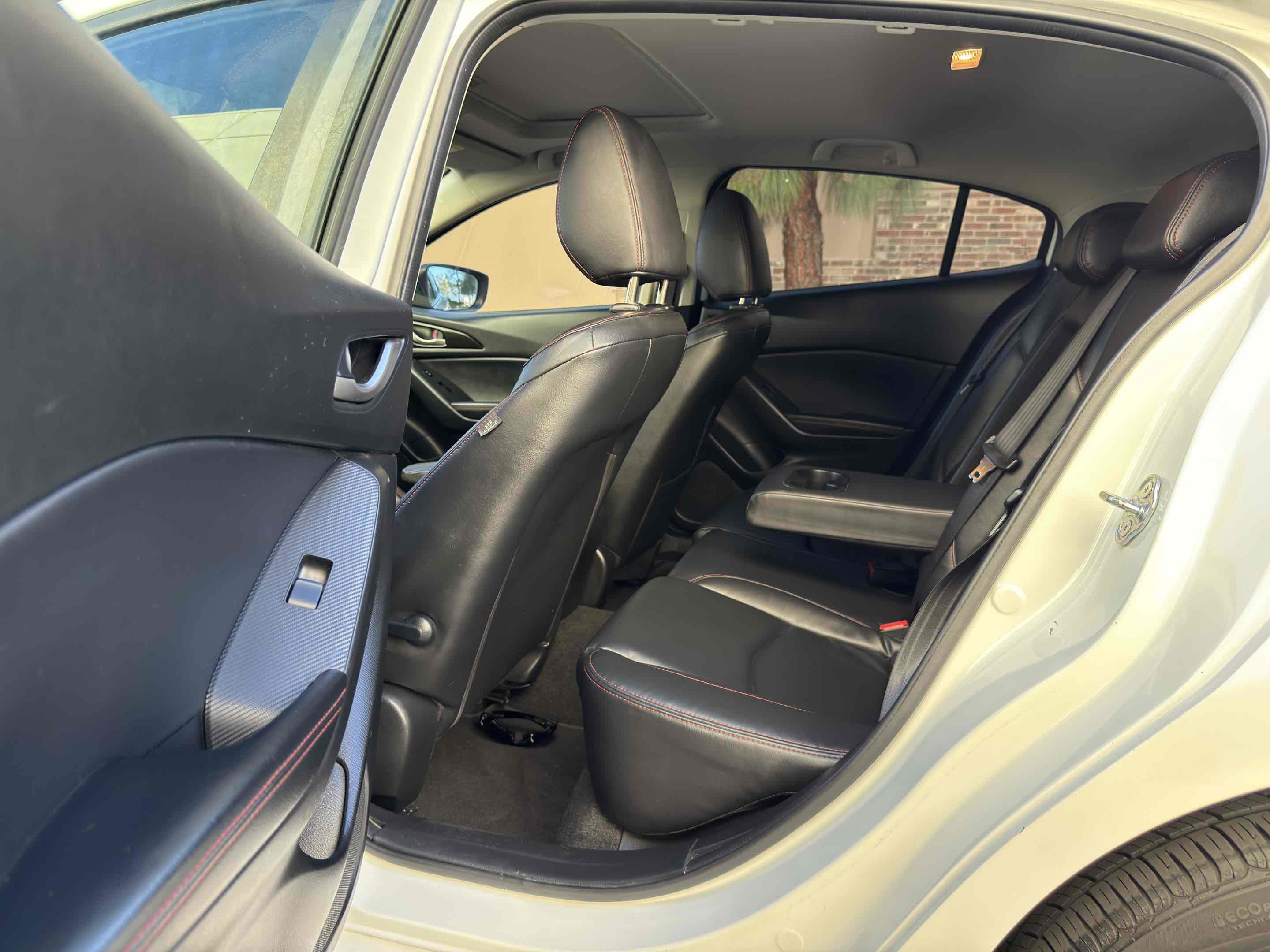 Used 2015 MAZDA MAZDA3 i Grand Touring image 55