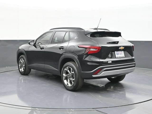 New 2026 Chevrolet Trax LT w/ Driver Confidence Package FWD image 7