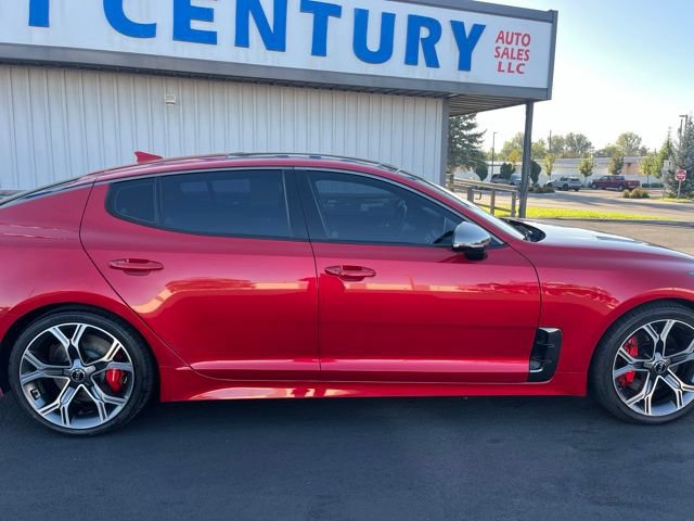 Used 2018 Kia Stinger GT2 AWD/4WD image 16