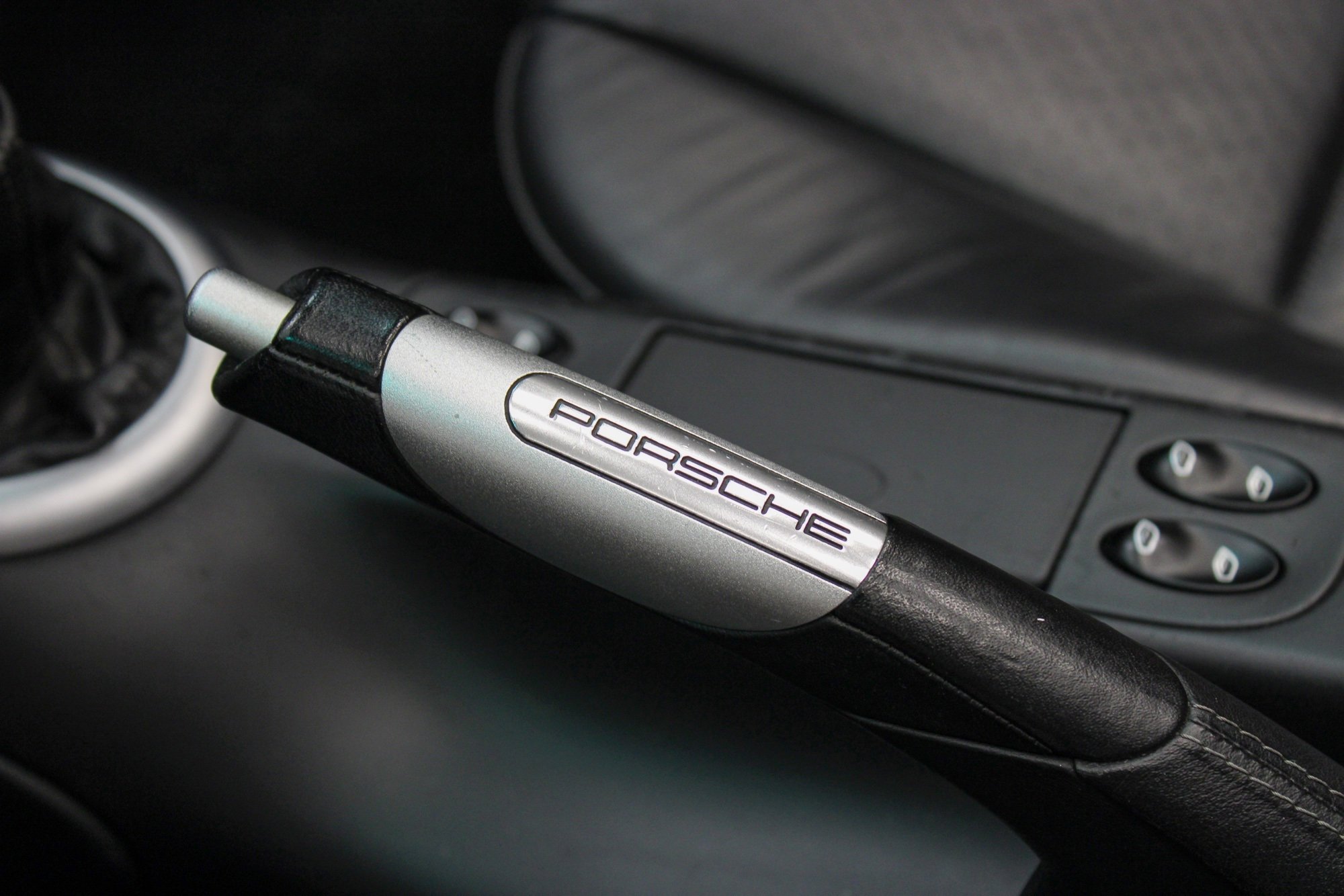 Used 2004 Porsche 911 Turbo image 33