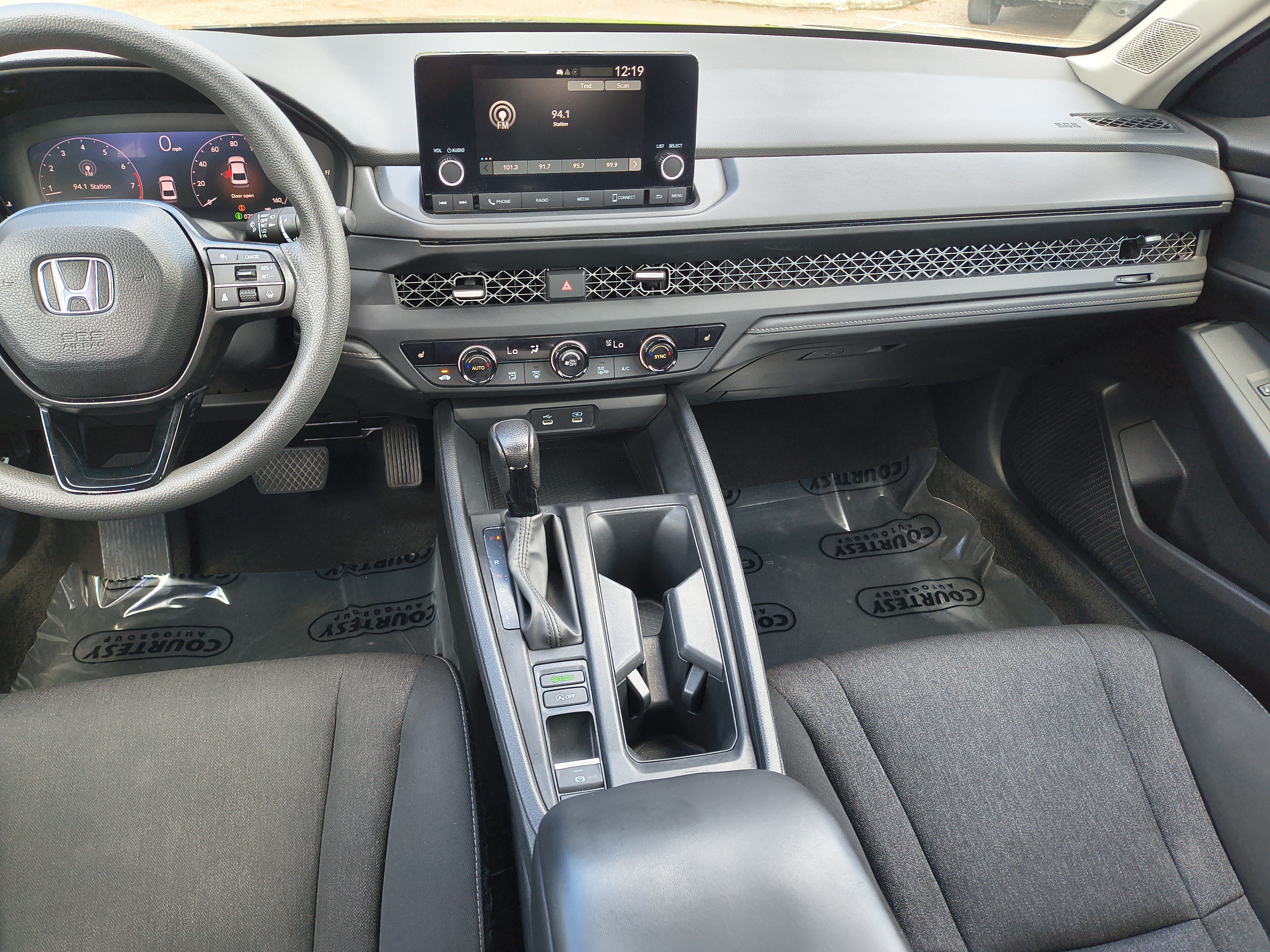 Used 2023 Honda Accord EX image 14