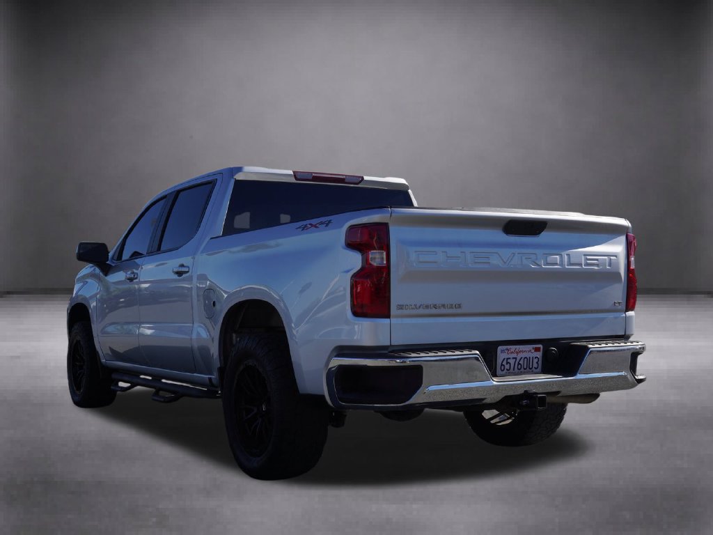 Used 2022 Chevrolet Silverado 1500 LT AWD/4WD image 3
