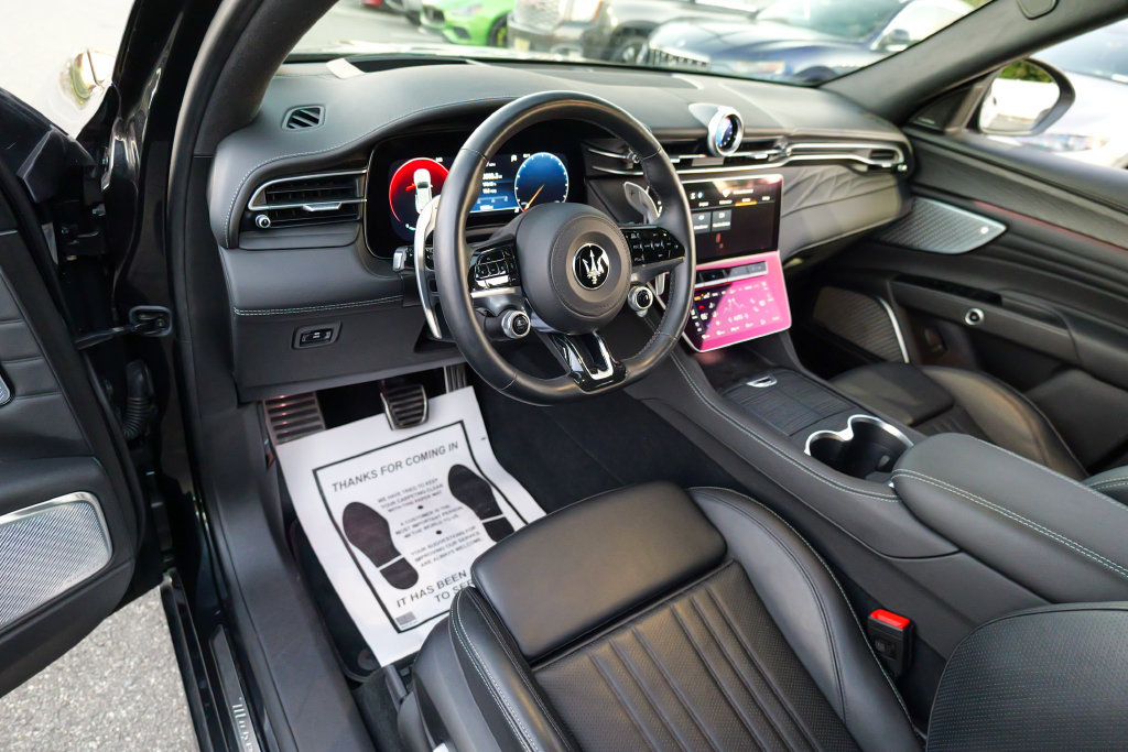 Used 2023 Maserati Grecale Modena AWD/4WD image 20