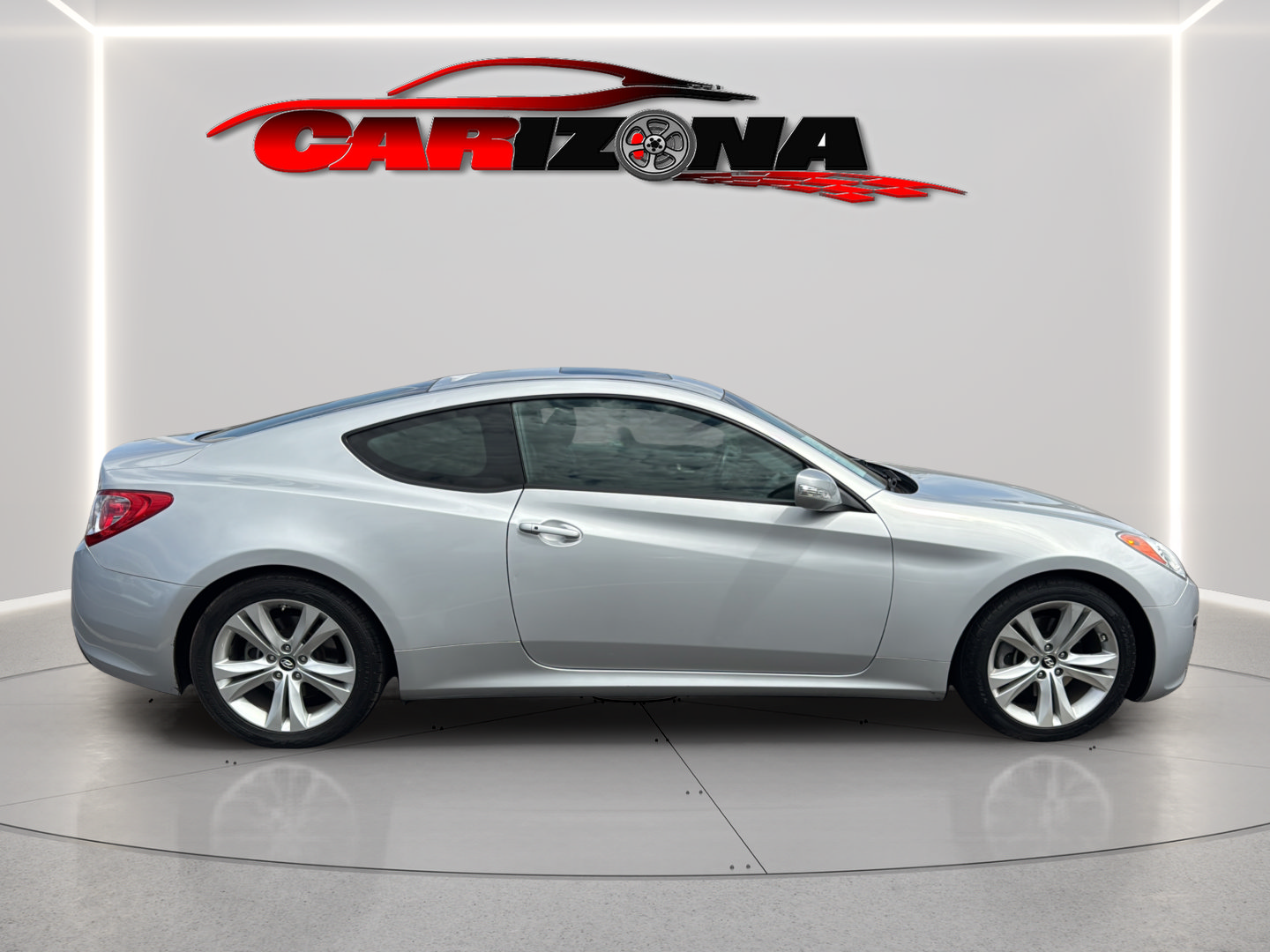 Used 2011 Hyundai Genesis 3.8 RWD image 4
