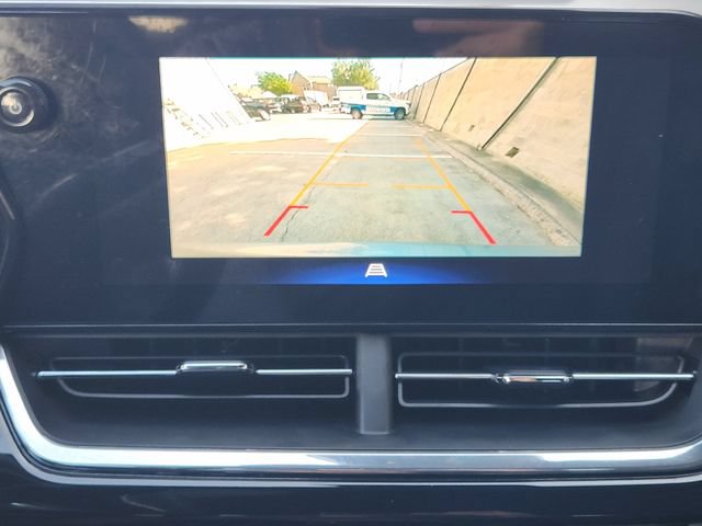 Used 2025 Chevrolet Trax RS w/ Driver Confidence Package FWD image 6