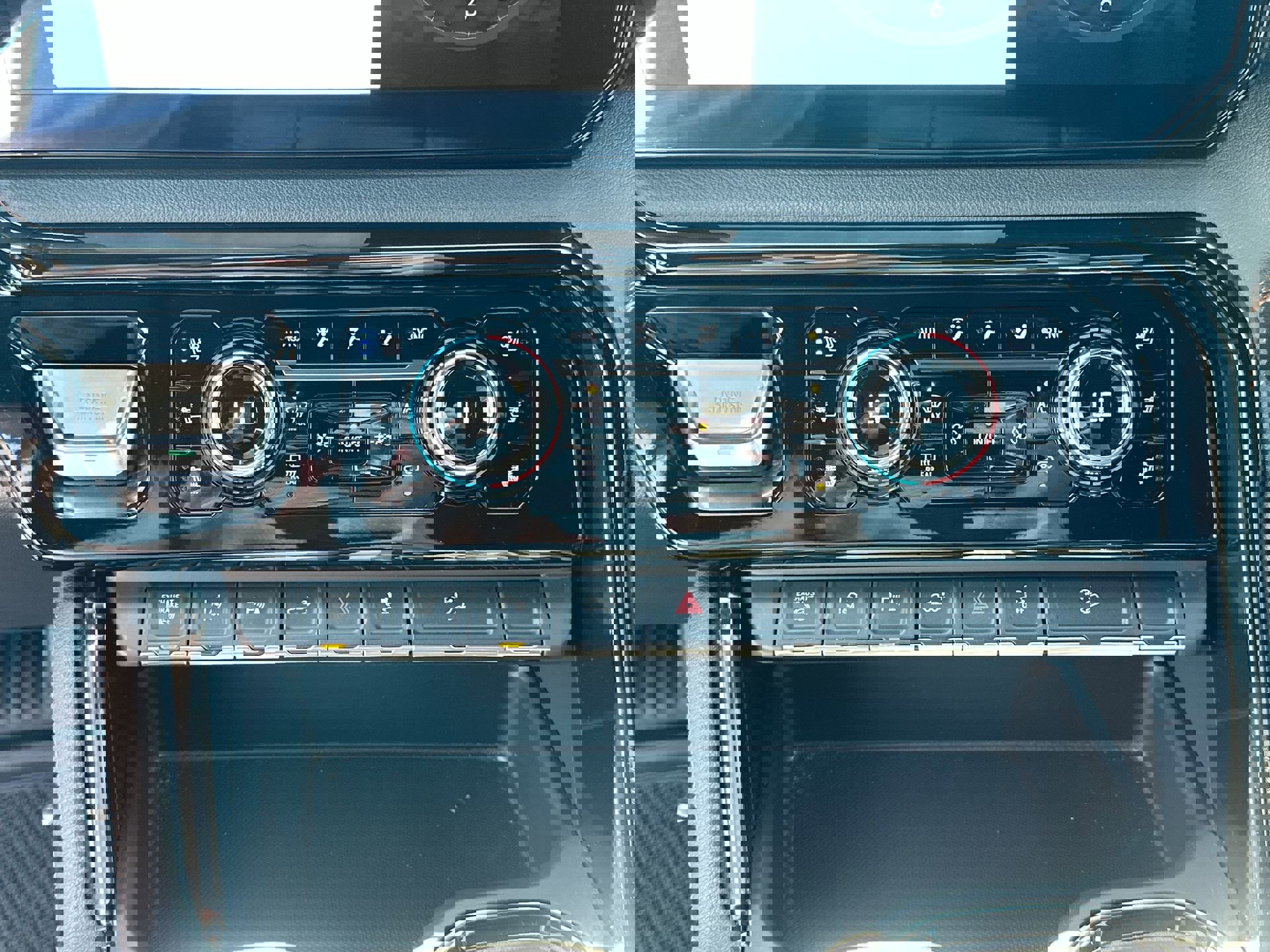 Certified 2024 GMC Sierra 2500 AT4 w/ AT4 Premium Plus Package image 22