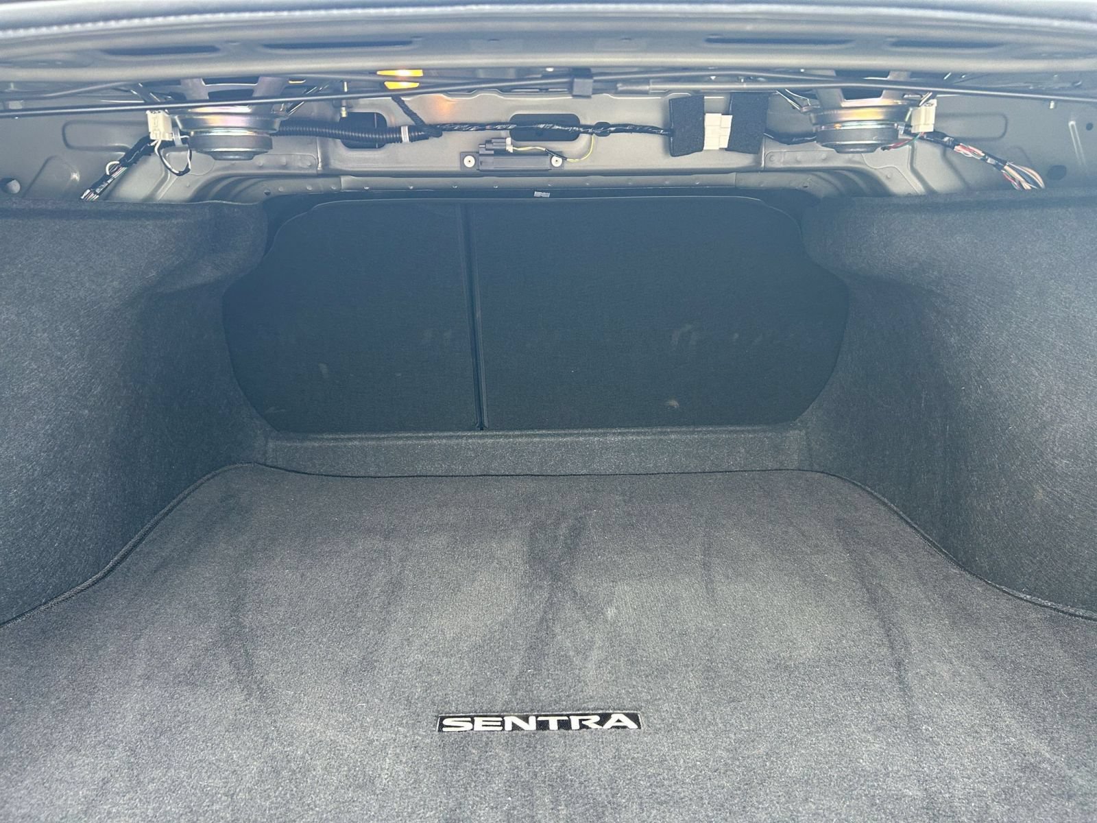 Used 2025 Nissan Sentra SV FWD image 25
