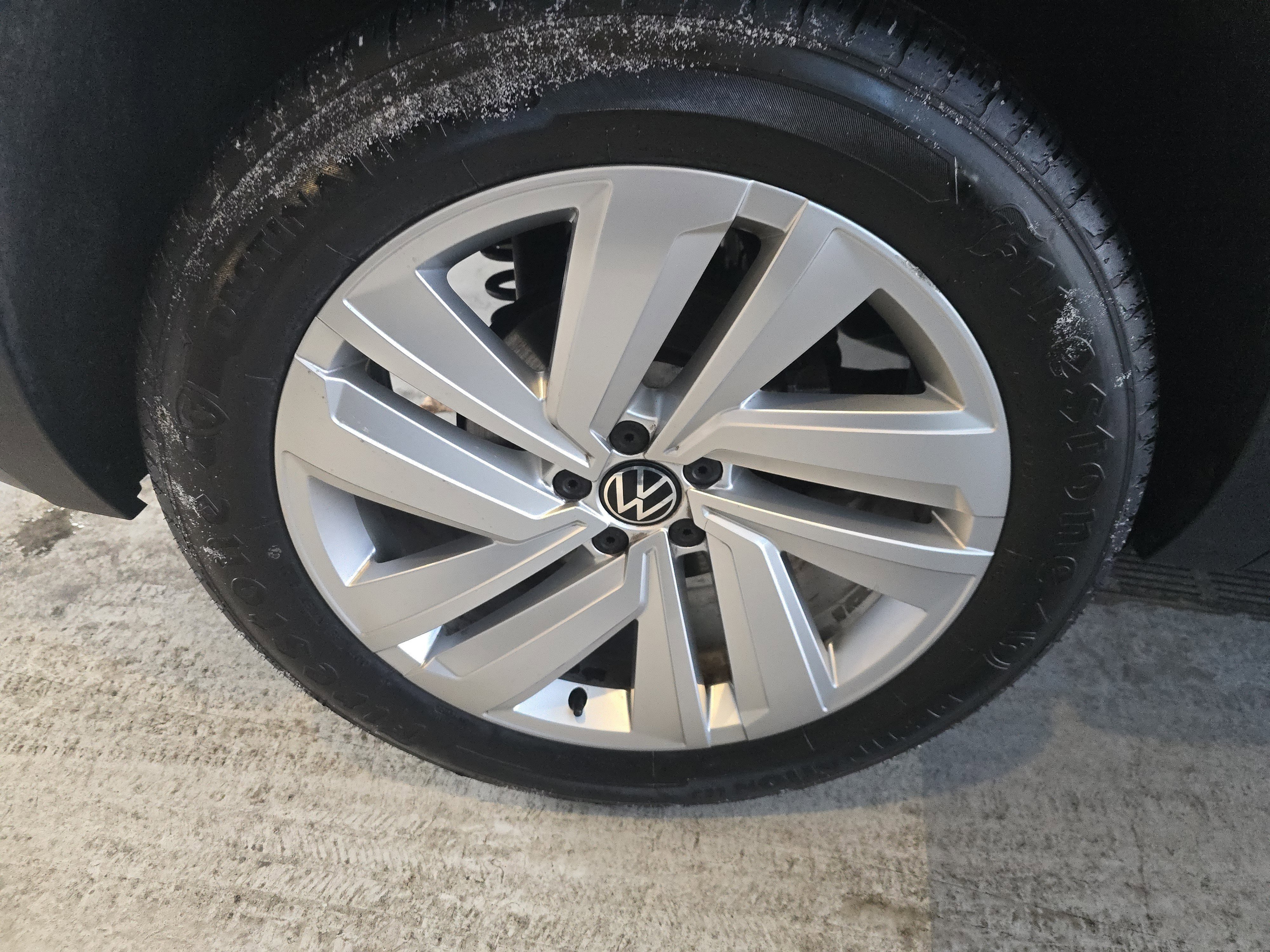 Used 2020 Volkswagen Atlas Cross Sport SE image 8