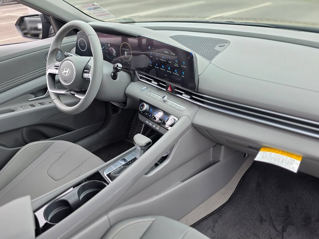 New 2026 Hyundai Elantra Sport FWD image 9