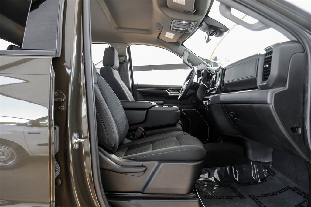 Used 2023 GMC Sierra 1500 Elevation image 34