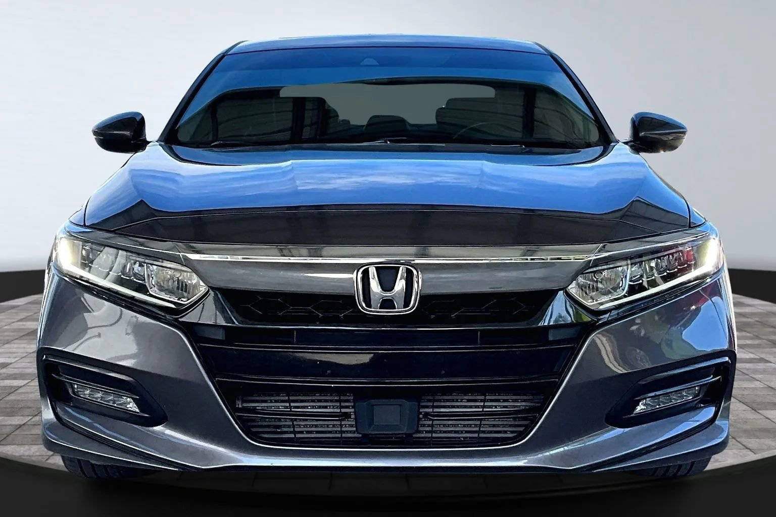 Used 2020 Honda Accord EX-L image 2