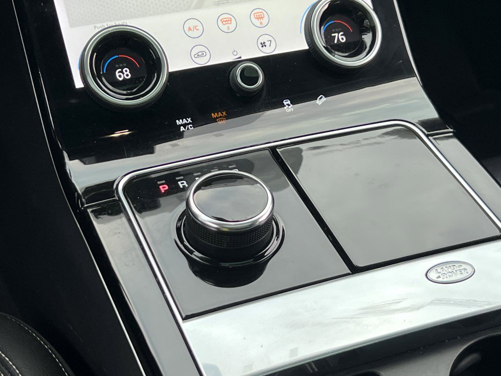 Used 2018 Land Rover Range Rover Velar S image 24