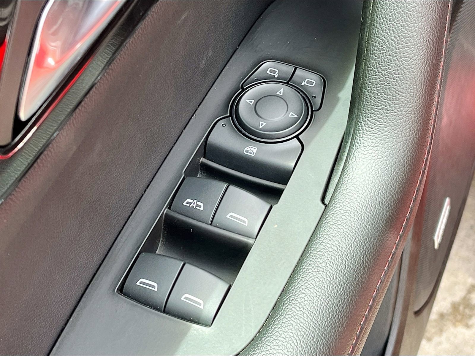 Used 2024 Chevrolet Blazer RS w/ Enhanced Convenience Package image 18