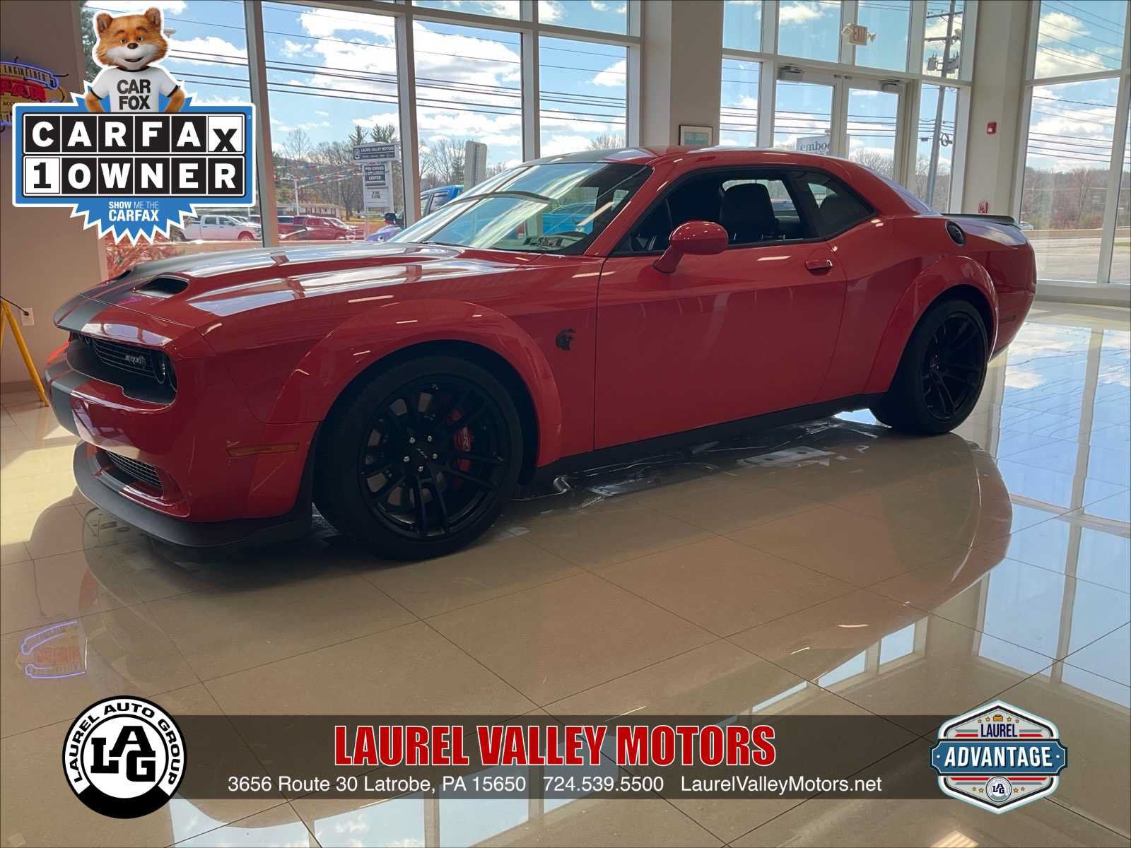 Used 2022 Dodge Challenger SRT Hellcat RWD image 1