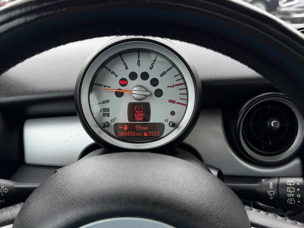 Used 2010 MINI Cooper Clubman Hardtop FWD image 24