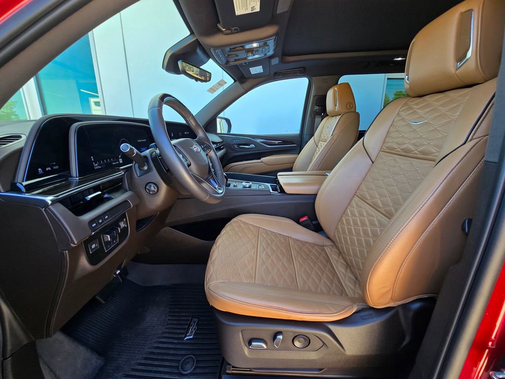 Used 2022 Cadillac Escalade ESV Premium Luxury w/ Performance Package RWD image 10