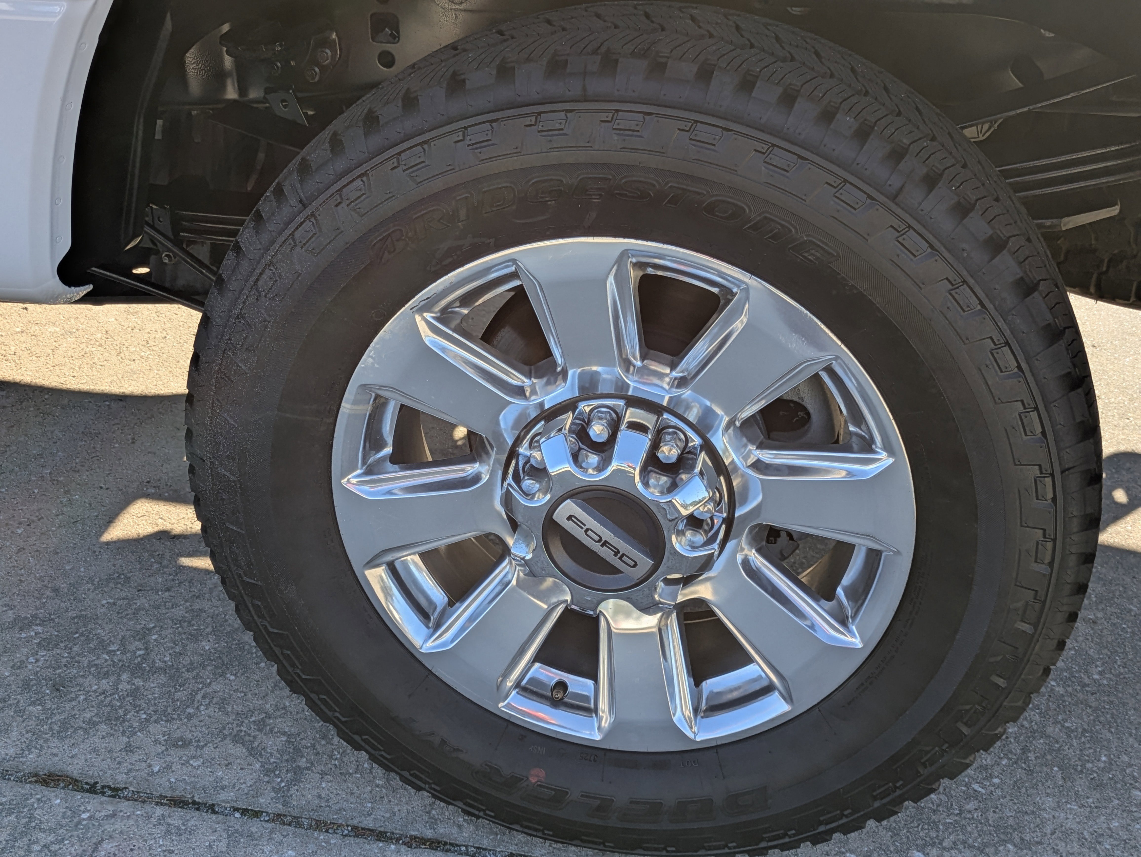 Used 2022 Ford F350 Platinum image 9