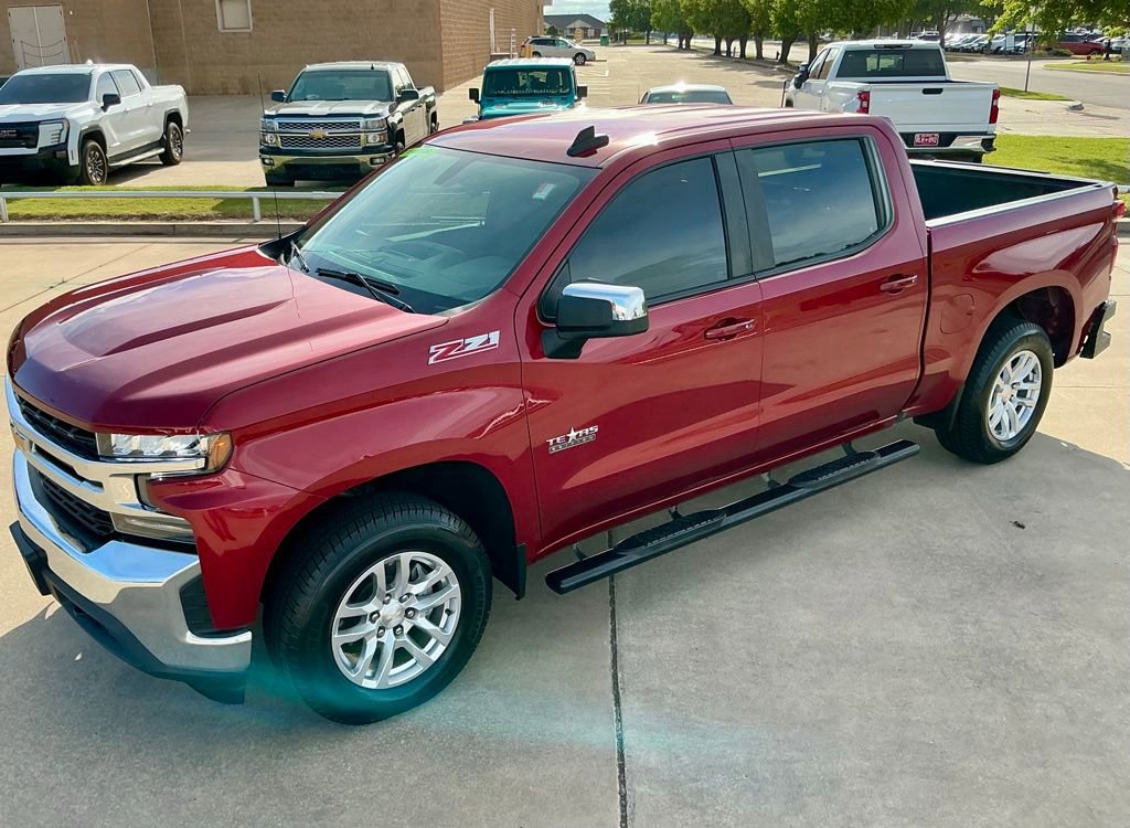 Used 2019 Chevrolet Silverado 1500 LT w/ Texas Edition image 4