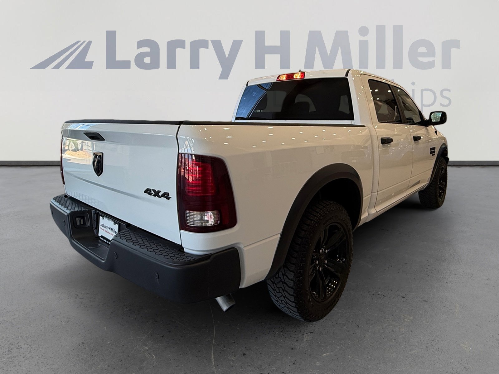 Used 2024 RAM 1500 Classic Warlock AWD/4WD image 5