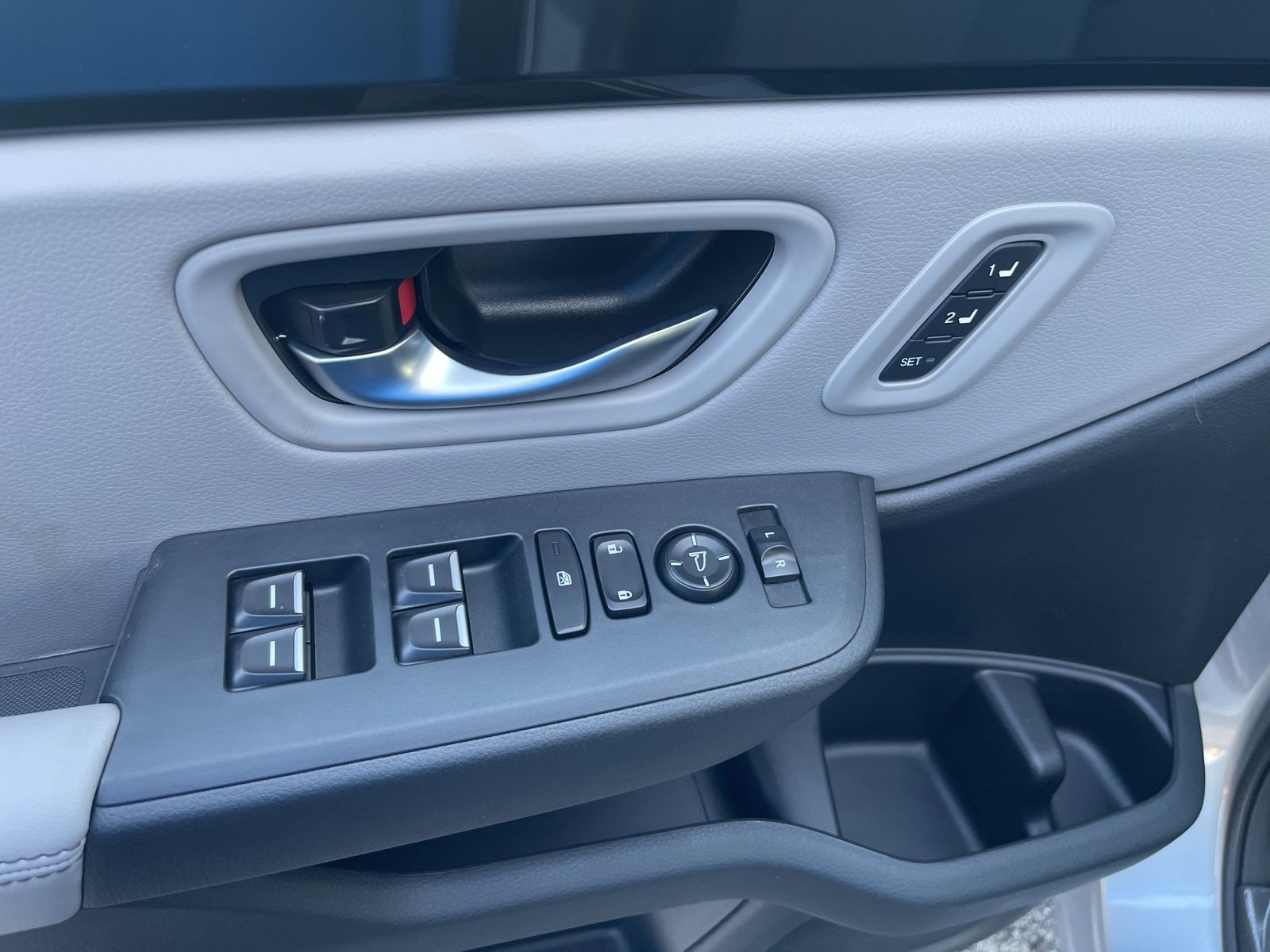 New 2025 Honda Pilot Touring image 24