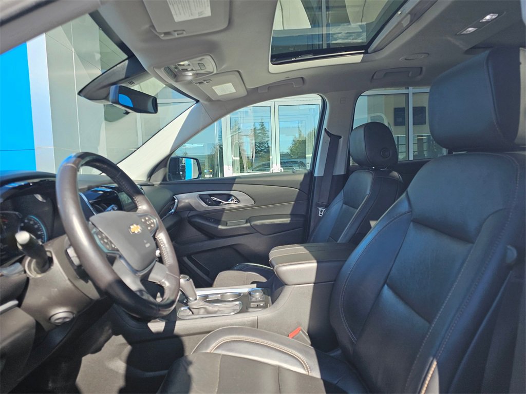 Used 2020 Chevrolet Traverse Premier w/ Redline Edition image 23