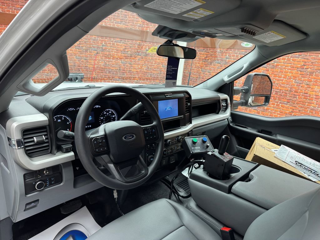 New 2026 Ford F550 4x4 Regular Cab Super Duty image 16