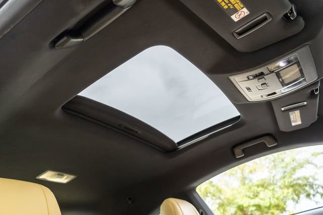 Used 2016 Lexus RC 200t image 14