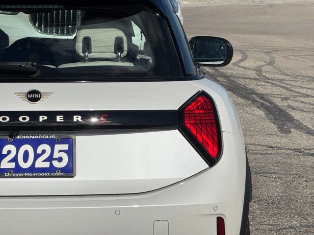 Used 2025 MINI Cooper S FWD image 5