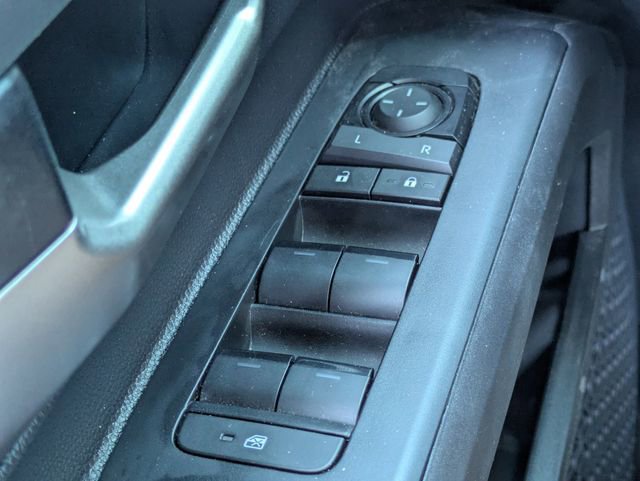 Used 2024 Toyota Tacoma TRD Off-Road AWD/4WD image 29